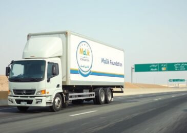 شاحنة نقل عفش من الرياض إلى أبها تابعة لمؤسسة مالك