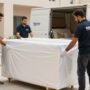 شركة نقل عفش من جدة إلى نجران - فريق عمل محترف يقوم بتغليف ونقل الأثاث